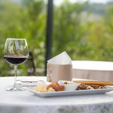 Rihane Alloggio per agriturismo