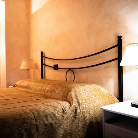 Alloggio per agriturismo Rihane Sinio